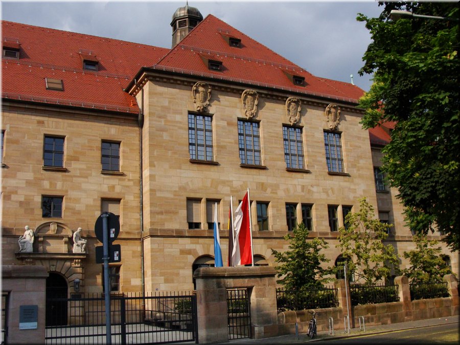 10000-Nurenberg-Palacio de Justicia-DSC05253.JPG