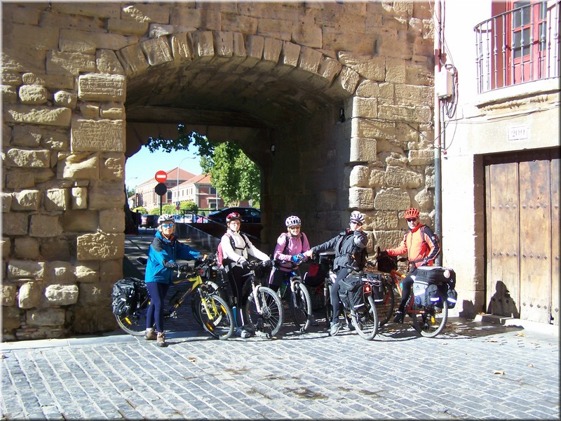 0890-Logroño-salida.JPG