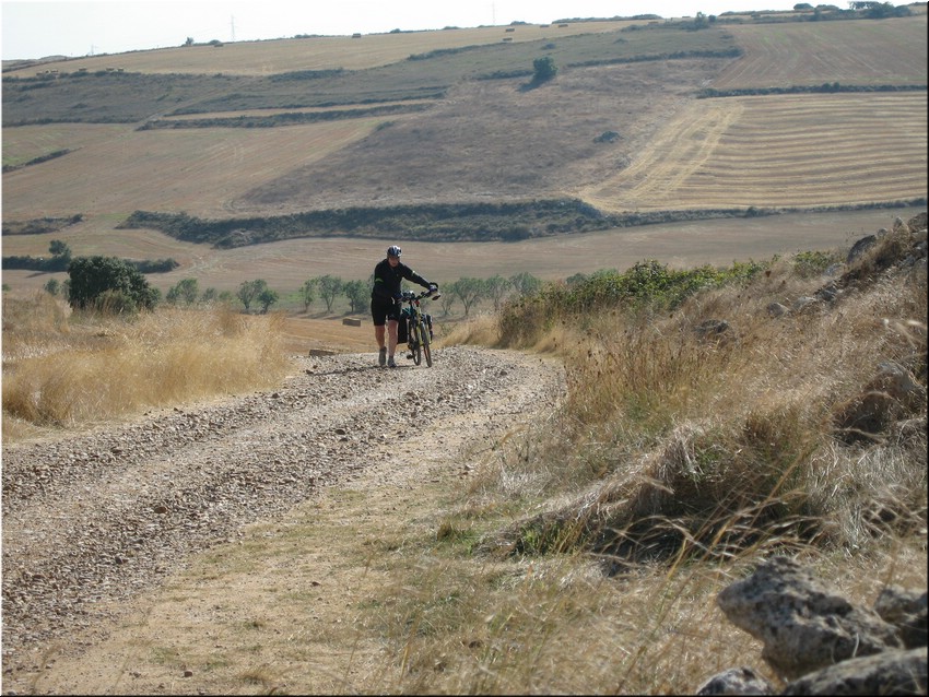019- Cuesta y gravilla- C1497.JPG