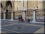 079-Ante la Catedral- K2516-b.jpg