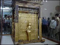 513-CairoMuseo-TesoroTutankamon.JPG