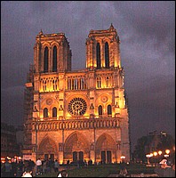 NotreDame-noche.jpg
