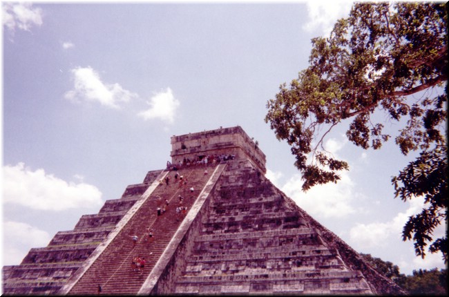 Z30-ChichenItza-Kukulkan.jpg
