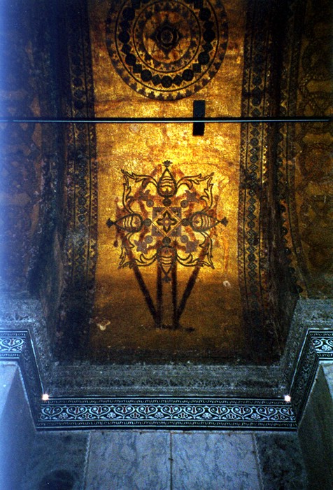 09-Santa_Sofia_interior_1-MosaicosVidrioDorado-b.jpg